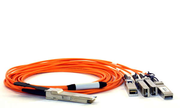 Naar omschrijving van AOC-QS-40-3 - QSFP+ to SFP+ AOC Active Optical Cable, 40Gbps to 4 x 10GBps, 3 meter