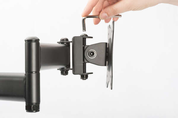 Naar omschrijving van DA-90364 - Quad Monitor Desk Stand/Clamp Mount, black 15-27