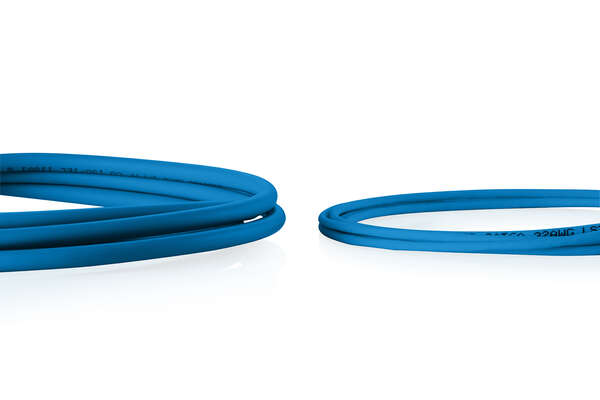 Naar omschrijving van DK-1618-003S-B - CAT 6 U-UTP slim patch cord, Cu, LSZH AWG 32/7, length 0.3m, Blue