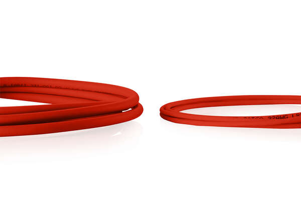 Naar omschrijving van DK-1618-005S-R - CAT 6 U-UTP slim patch cord, Cu, LSZH AWG 32/7, length 0.5 m, Red