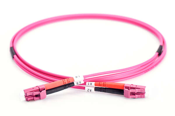 Naar omschrijving van DK-2533-03-4 - FO patch cord, duplex, LC to LC MM OM4 50/125 µ, 3 m