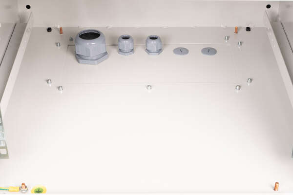 Naar omschrijving van DN-19-07U-6-6-I-OD - DIGITUS Wall Mounting Cabinets IP55 - Outdoor - 600x600 mm (BxT)