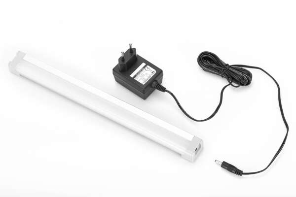 Naar omschrijving van DN-19-LIGHT-3 - LED lighting with IR sensors, with magnetic strip including power adapter