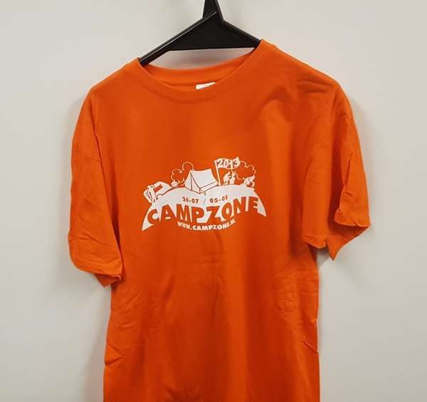 Naar omschrijving van DUH-CZ2013S-XL - CampZone 2013 T-shirt maat XL unisex