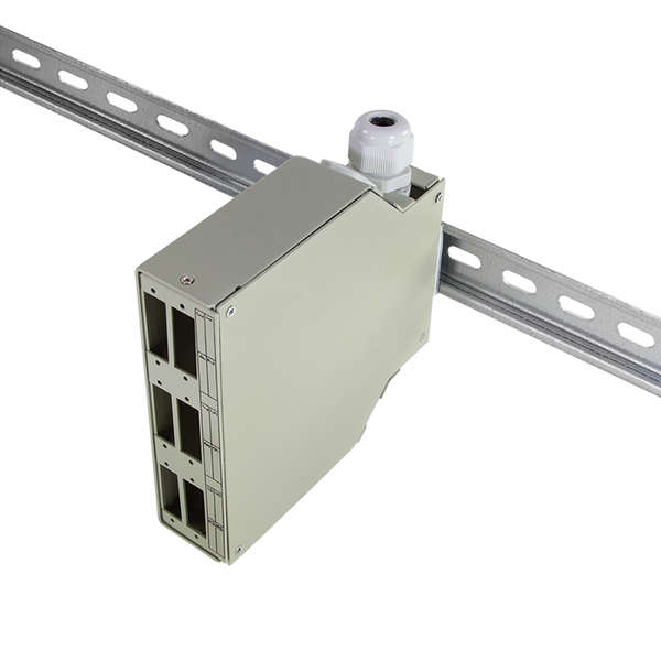 Naar omschrijving van FB5000 - Fibre optic DIN rail splice box for LC or SC couplers