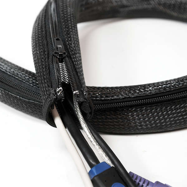 Naar omschrijving van KAB0047 - Flexible cable protection with zipper, 30 x 20 x 2000 mm