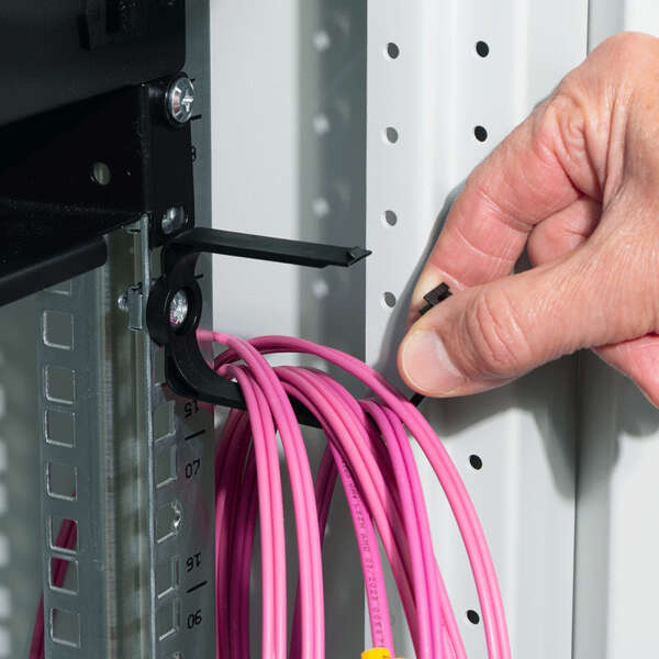 Naar omschrijving van OR0004 - Cable management rings for 19