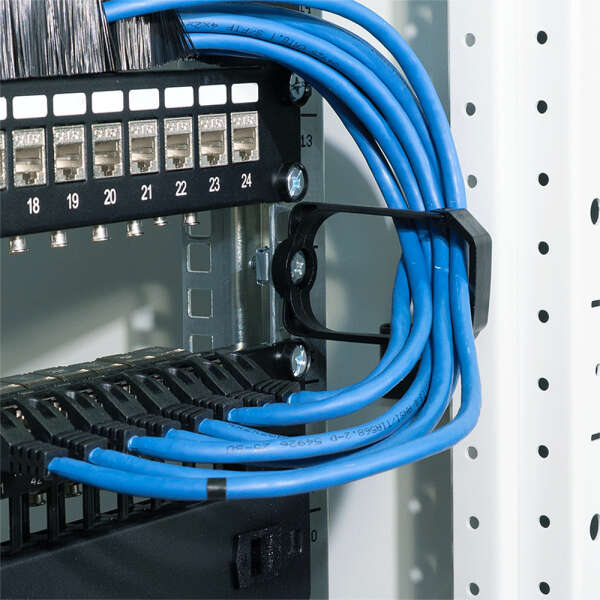 Naar omschrijving van OR0004 - Cable management rings for 19